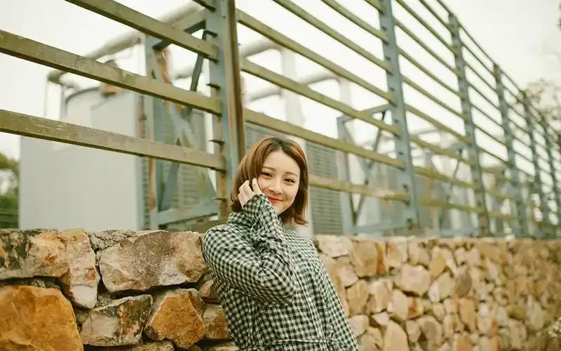 少女直播轮播界面截图展示图