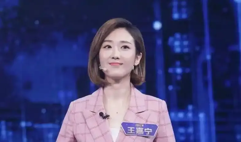 少女直播应用画面展示图